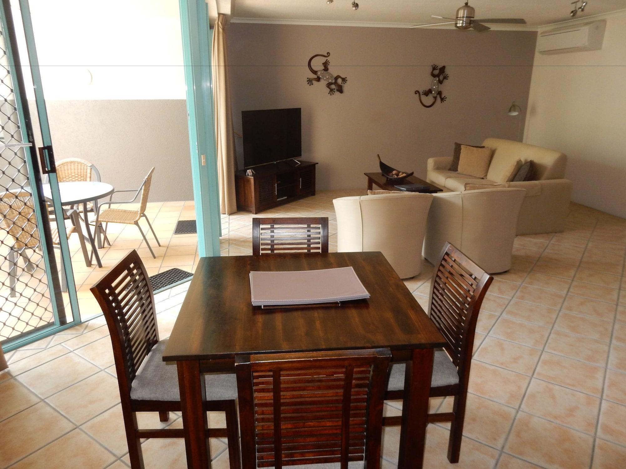 Coral Sands Beachfront Resort Trinity Beach Exterior foto