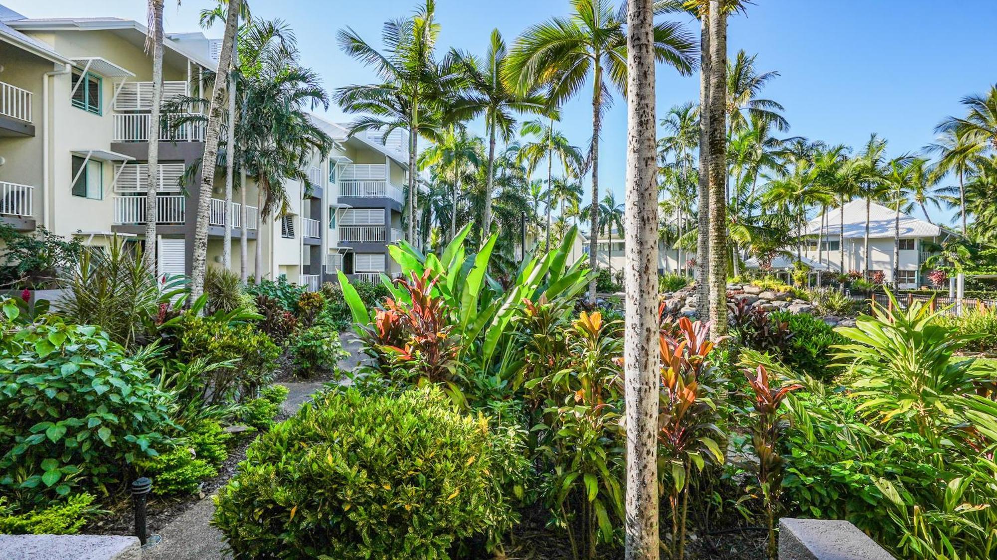 Coral Sands Beachfront Resort Trinity Beach Exterior foto