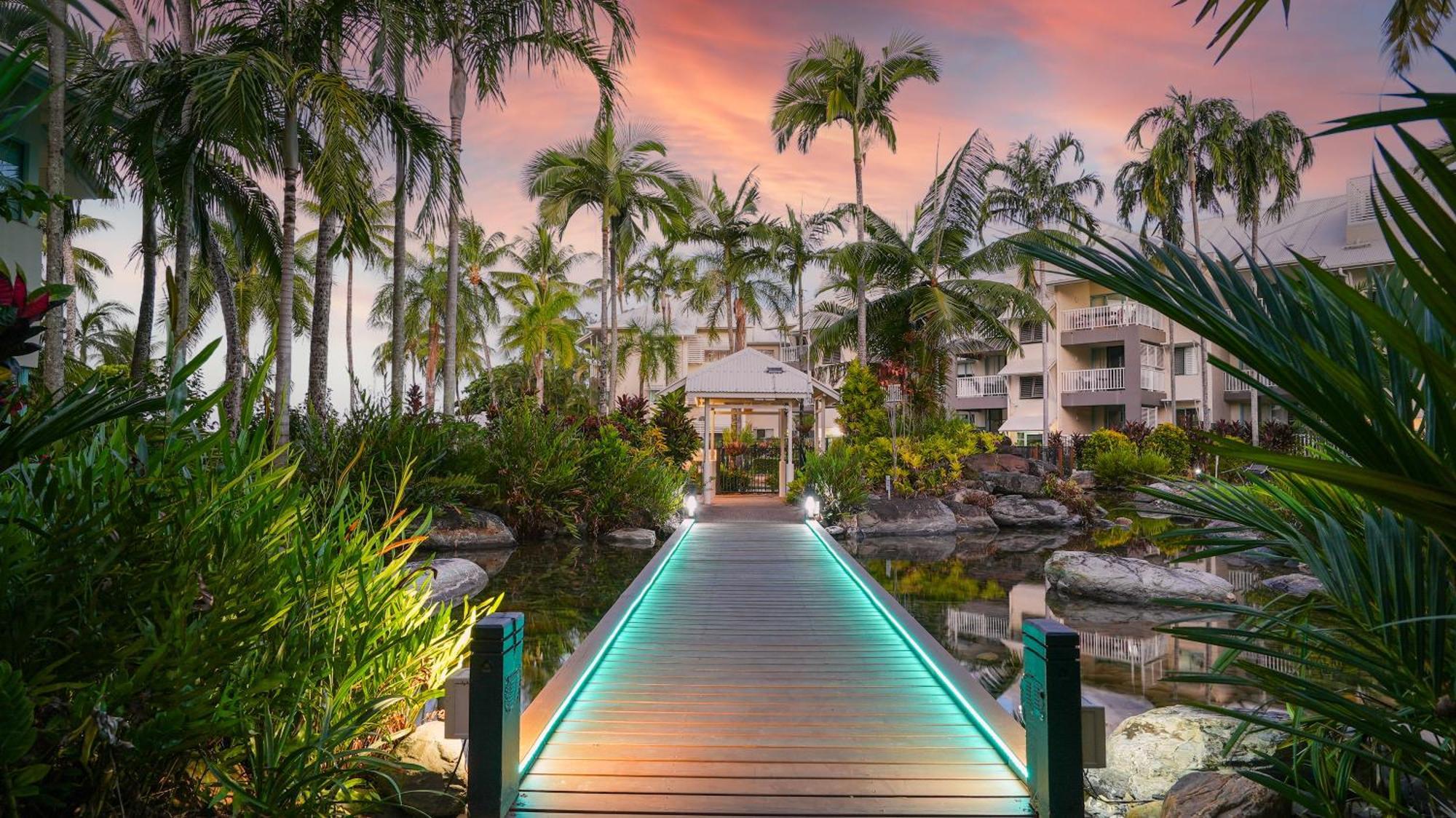 Coral Sands Beachfront Resort Trinity Beach Exterior foto