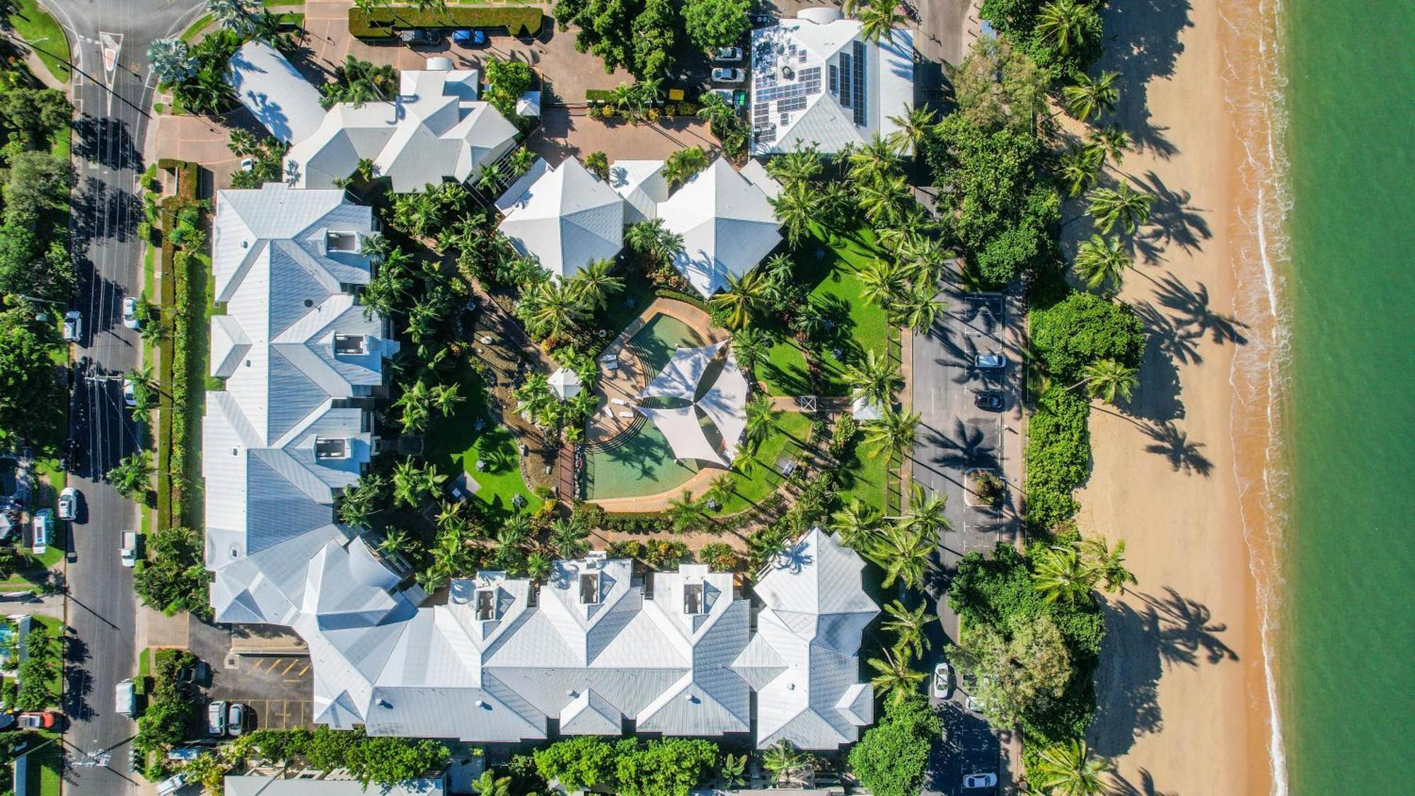 Coral Sands Beachfront Resort Trinity Beach Exterior foto