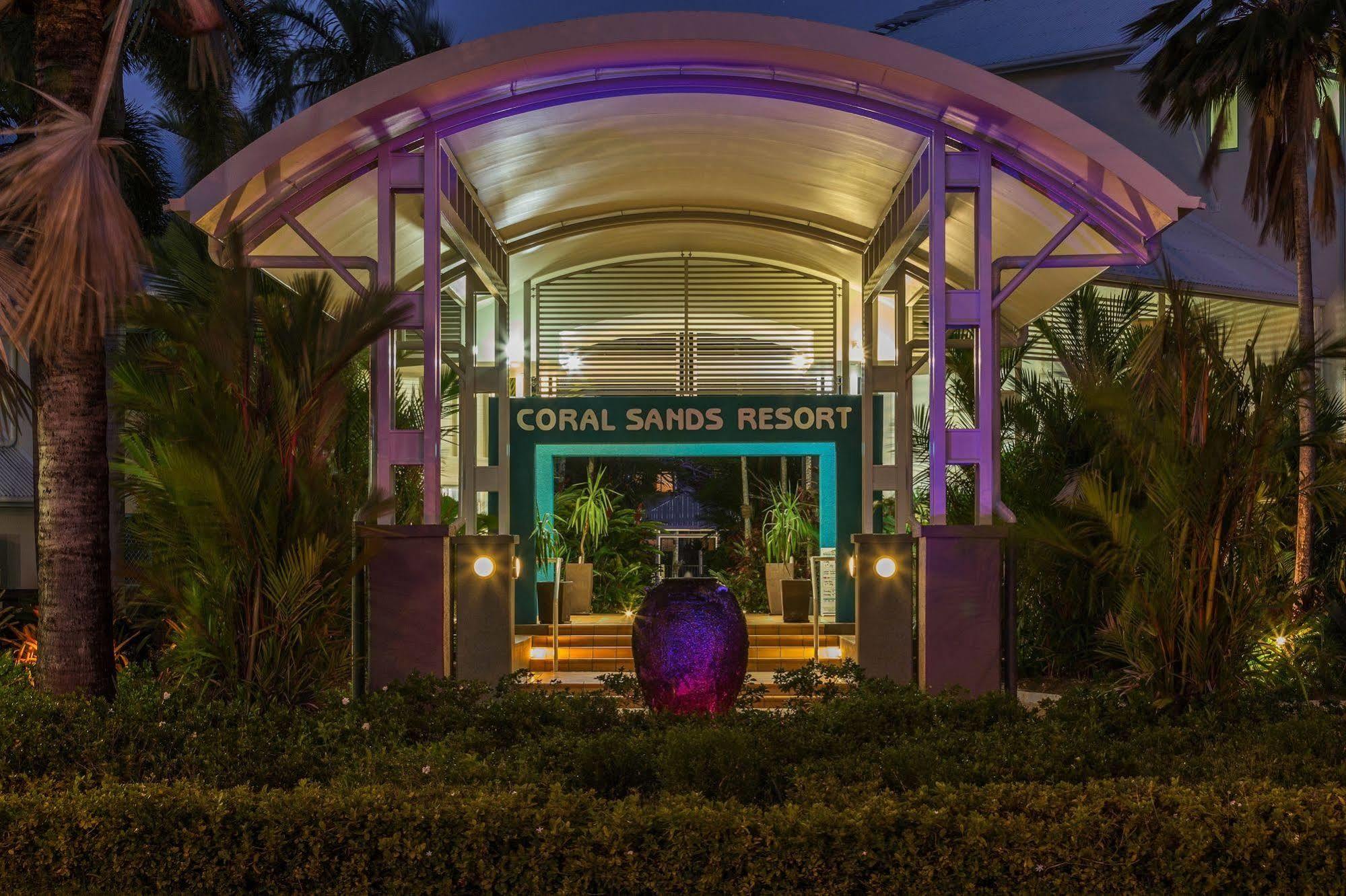 Coral Sands Beachfront Resort Trinity Beach Exterior foto